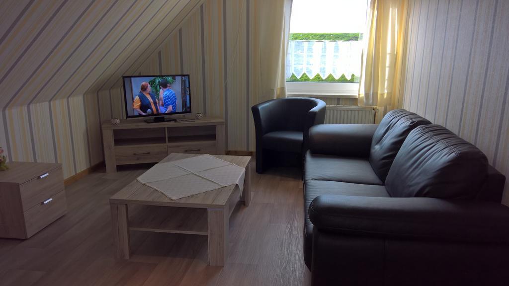 Ferienwohnung Haus Hafeneck Bensersiel Exterior foto