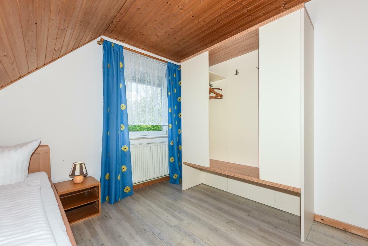Ferienwohnung Haus Hafeneck Bensersiel Exterior foto