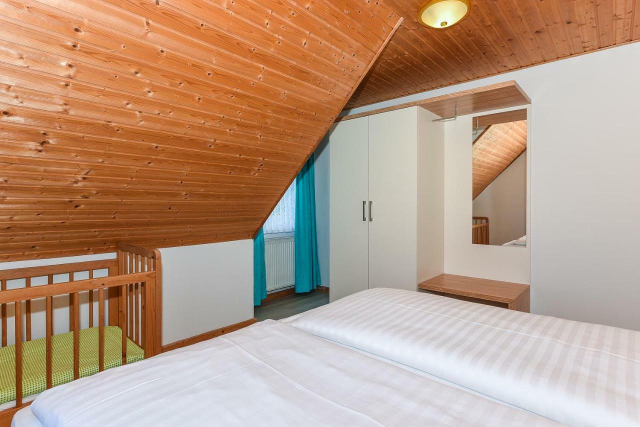 Ferienwohnung Haus Hafeneck Bensersiel Exterior foto