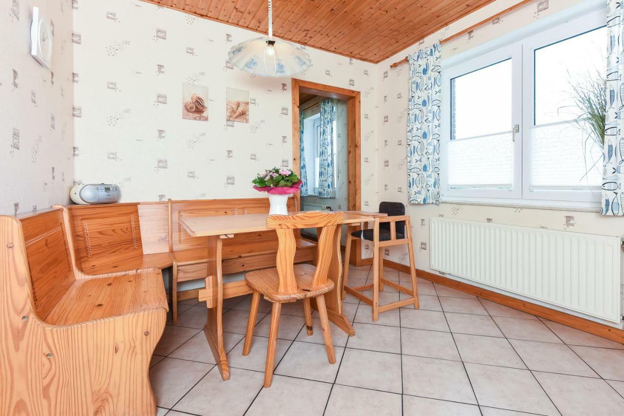 Ferienwohnung Haus Hafeneck Bensersiel Exterior foto