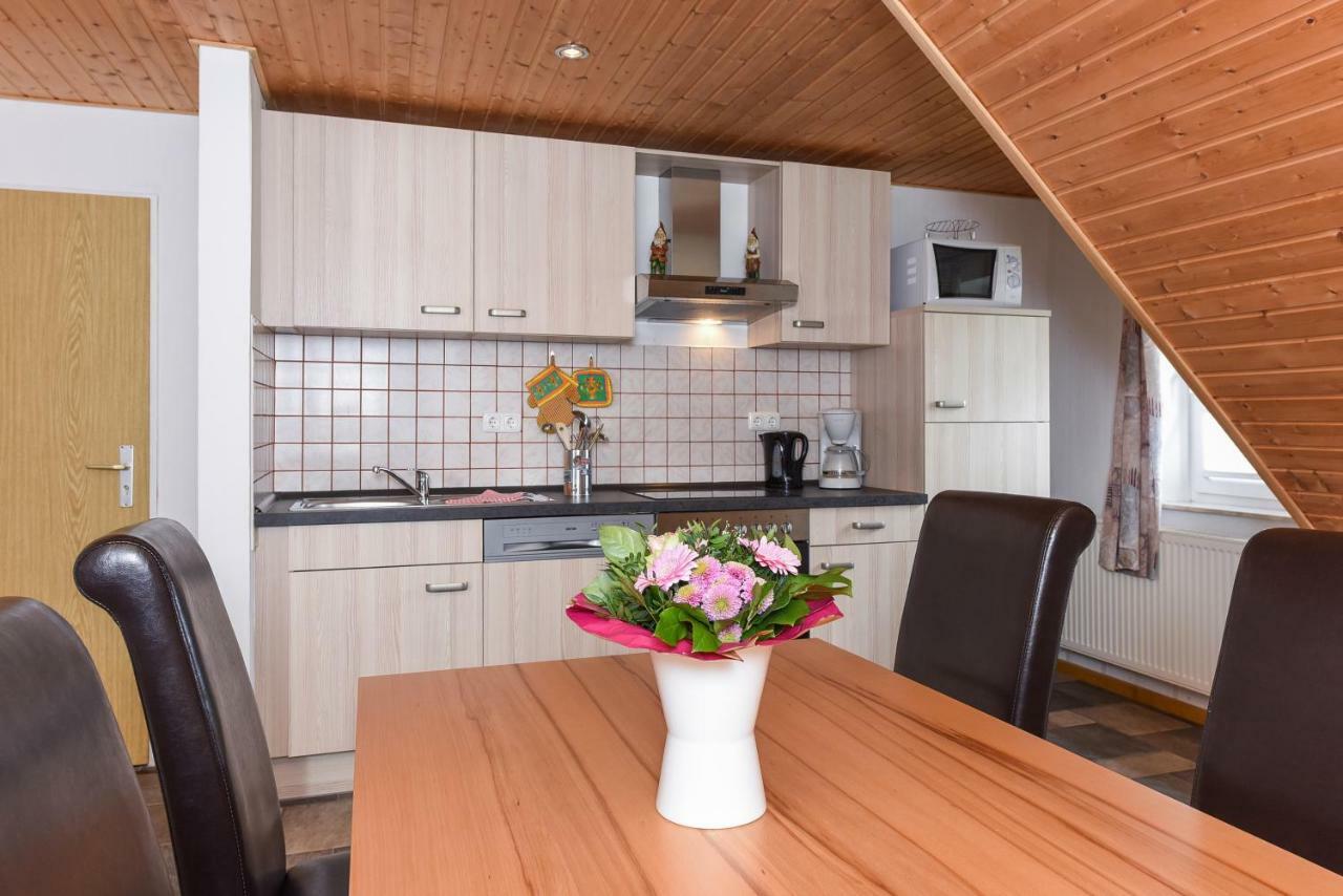 Ferienwohnung Haus Hafeneck Bensersiel Exterior foto