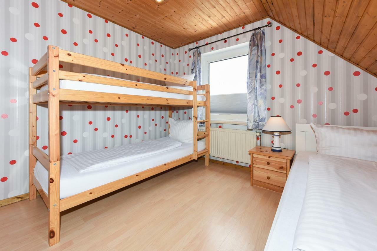 Ferienwohnung Haus Hafeneck Bensersiel Exterior foto